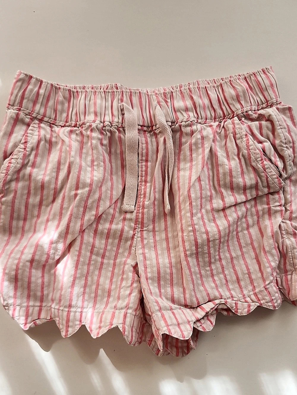 Vineyard Vines Girls Striped Shorts in Pink & White Size Small